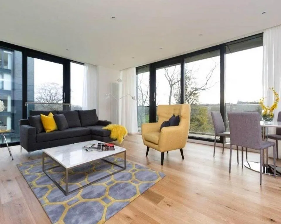Stylish 2Br In Quartermile Balcony & Garden View Lejlighed Edinburgh